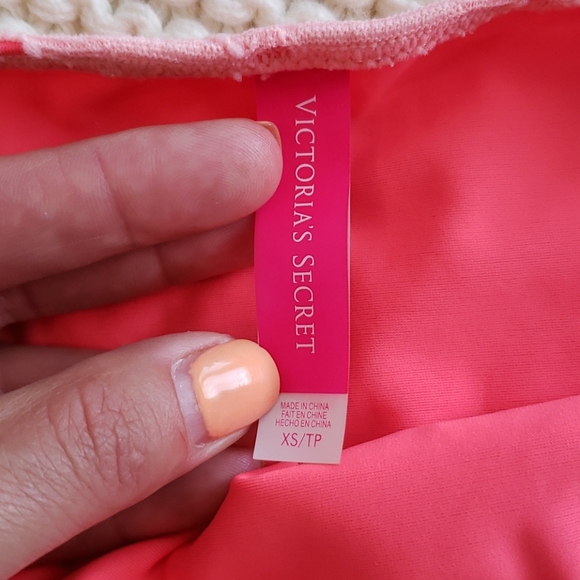 VS Lace String Bikini - Picture 3 of 3